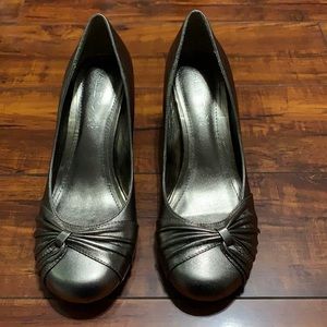 NIB ALDO Birkenhead kitten heel size 38 (size 7 in US)